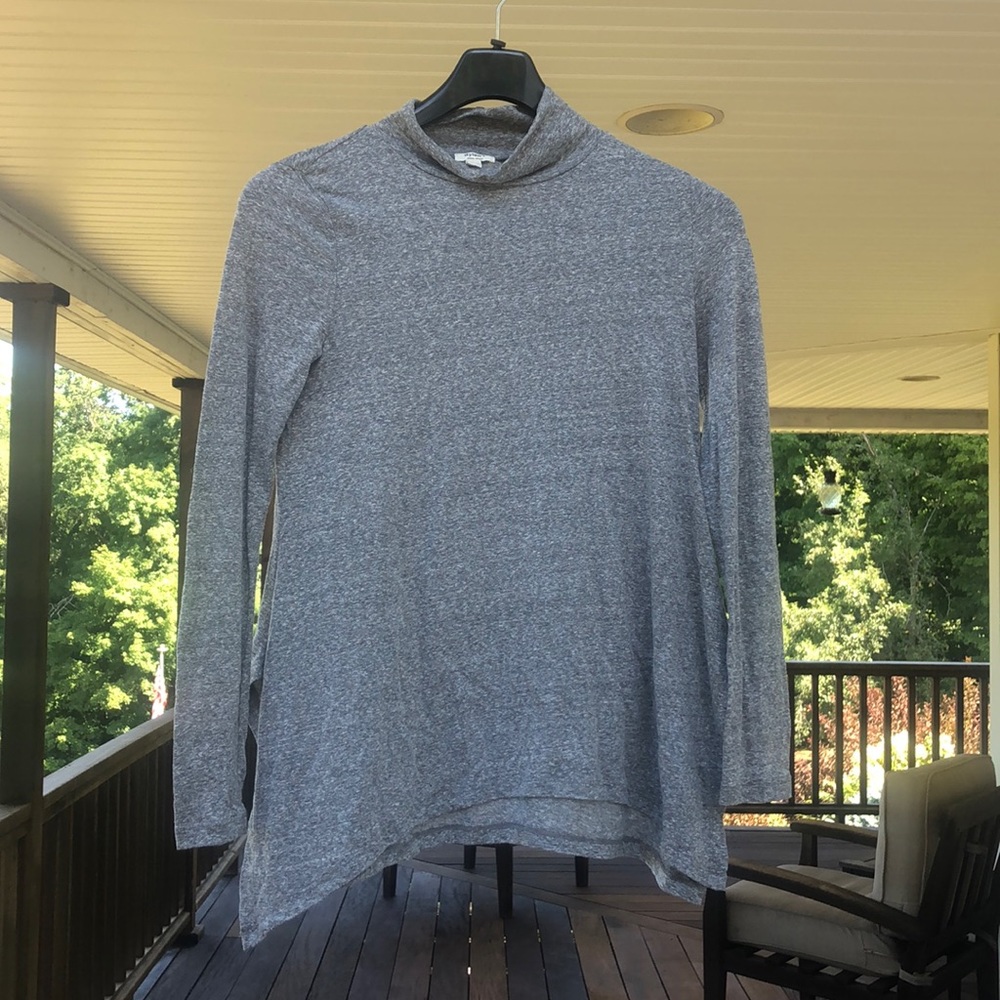 Dylan womans grey tunic top